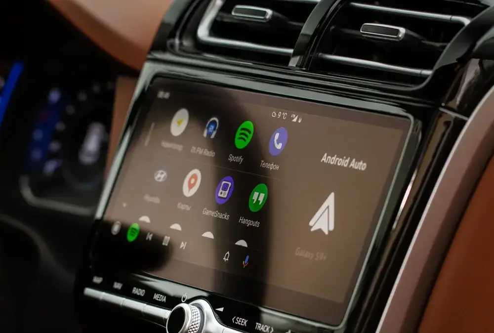 Jakie aplikacje działają na Android Auto? Odkryj najlepsze opcje dla kierowców