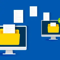 Dwa monitory z folderami i dokumentami, symbolizujące wysyłanie dużych plików. Na jednym monitorze strzałka w górę, na drugim zielony znacznik.