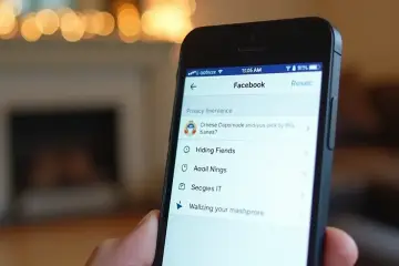 Jak ukryć znajomych na FB? Na ekranie telefonu widać ustawienia prywatności Facebooka, w tym opcję "Hiding Fiends".